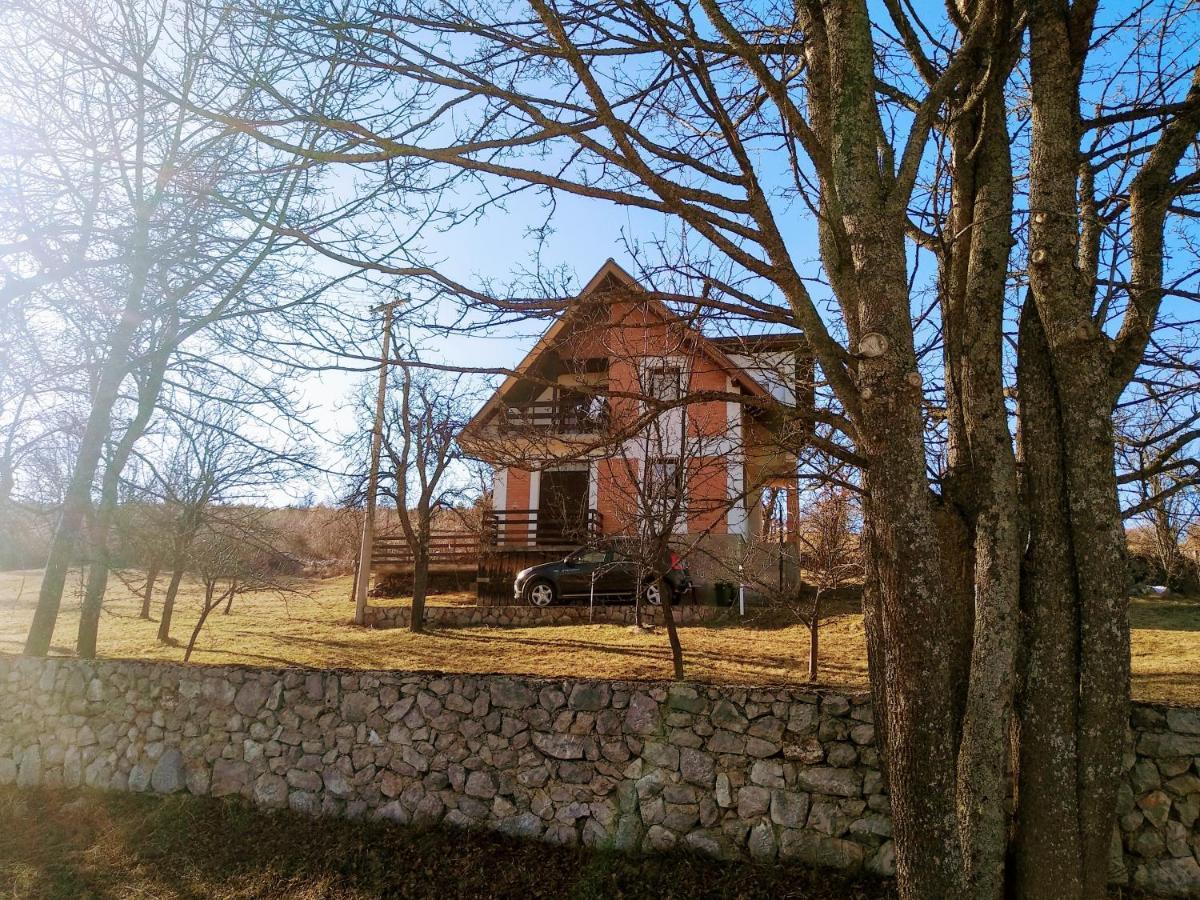 فيلا Srdica Kuca Trnava  المظهر الخارجي الصورة