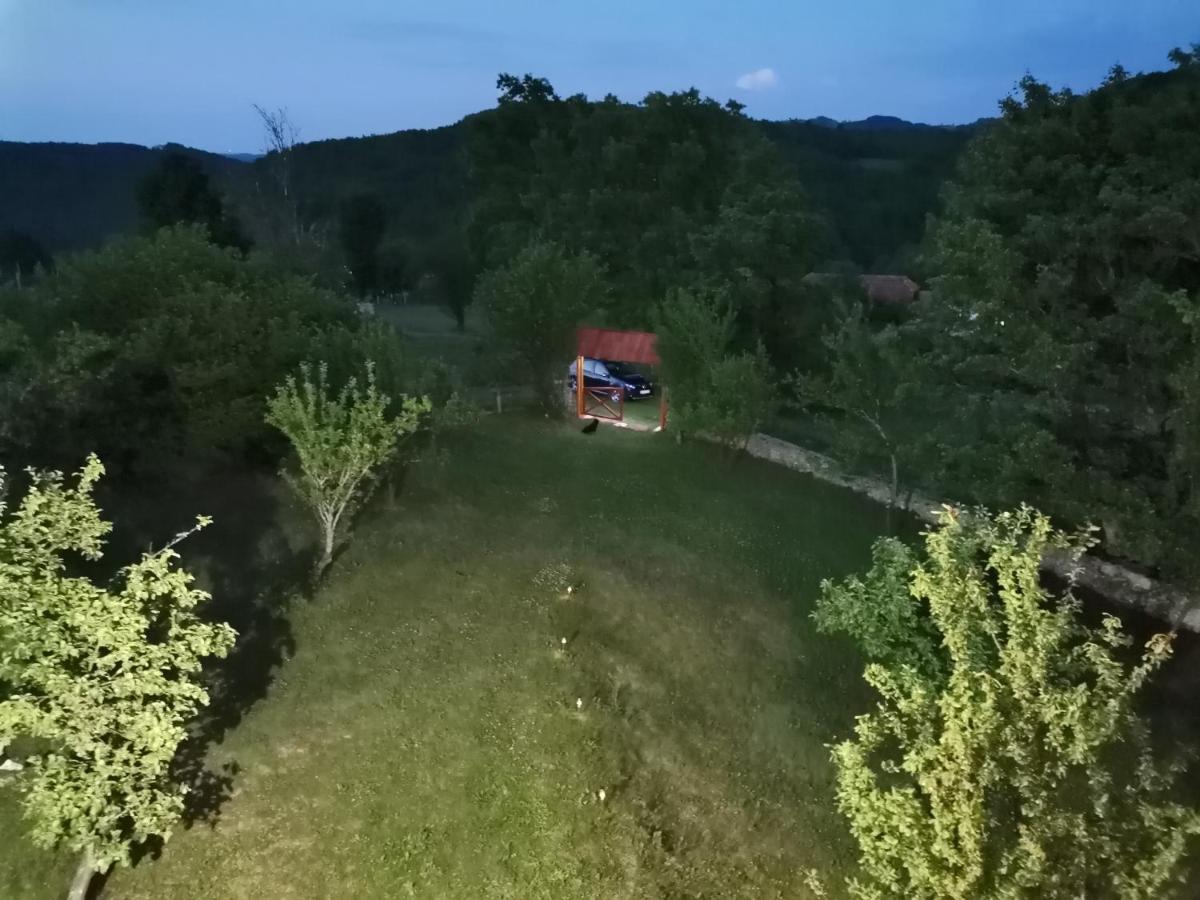 فيلا Srdica Kuca Trnava  المظهر الخارجي الصورة